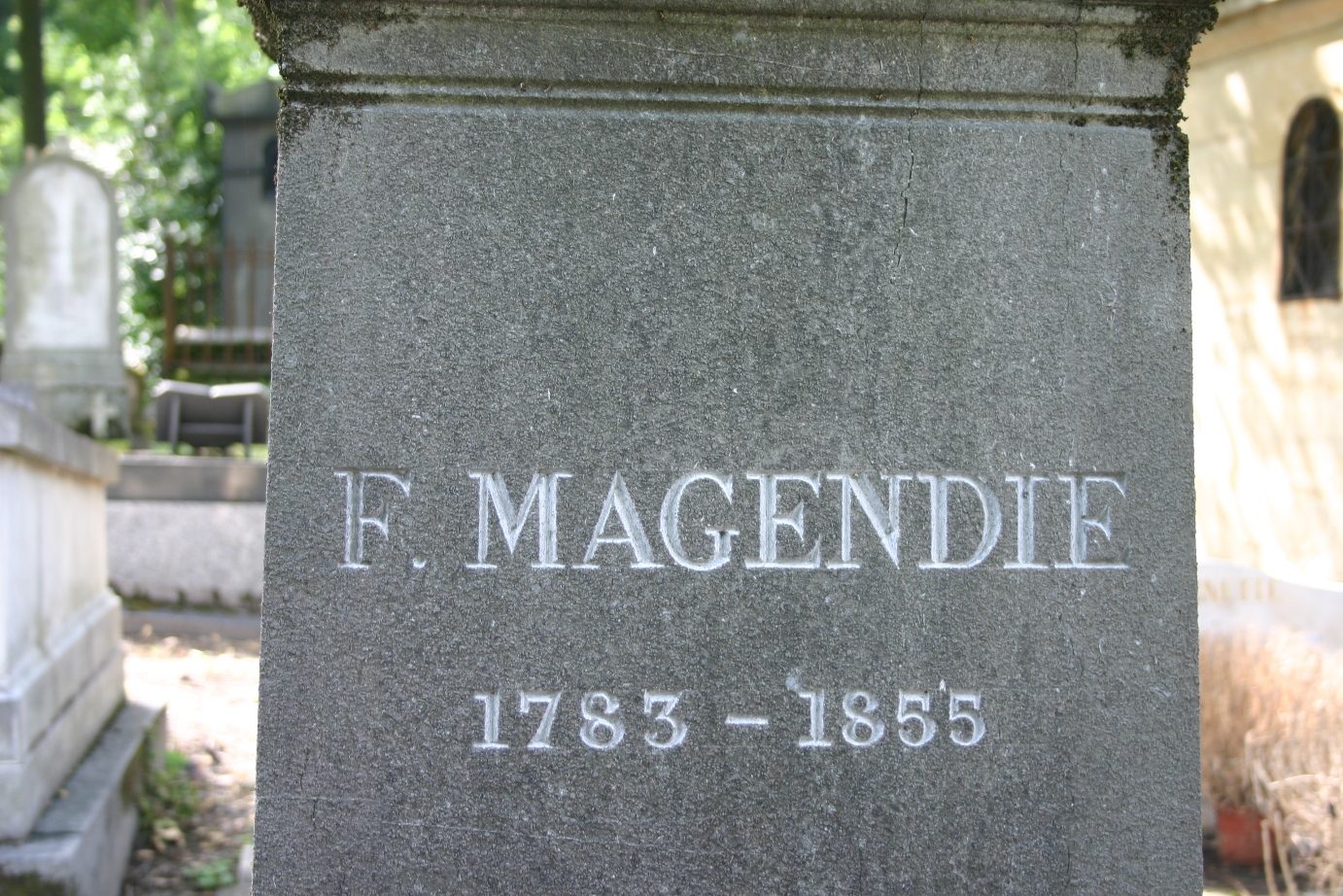 Francois%20Magendie%27s%20tomb%2C%20Pere%20Lachaise%20Cemetery%2C%20Paris%20%284%29.JPG